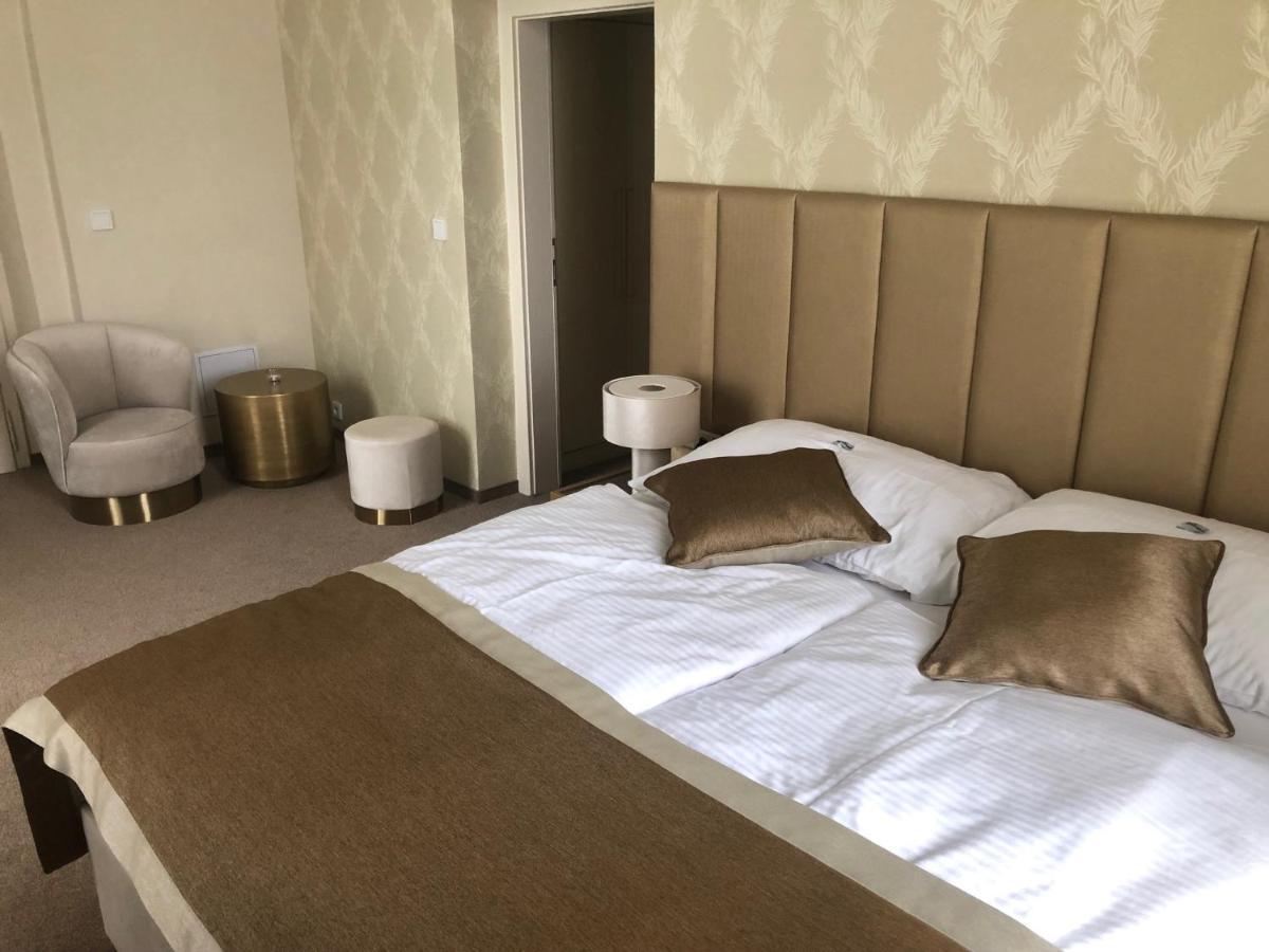 Hotel Panstvi Dlouha Lhota Zewnętrze zdjęcie