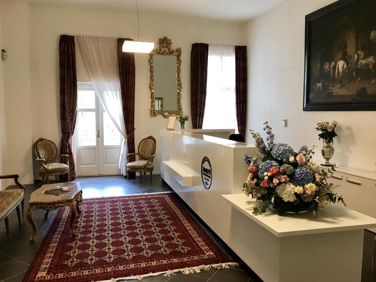 Hotel Panstvi Dlouha Lhota Zewnętrze zdjęcie