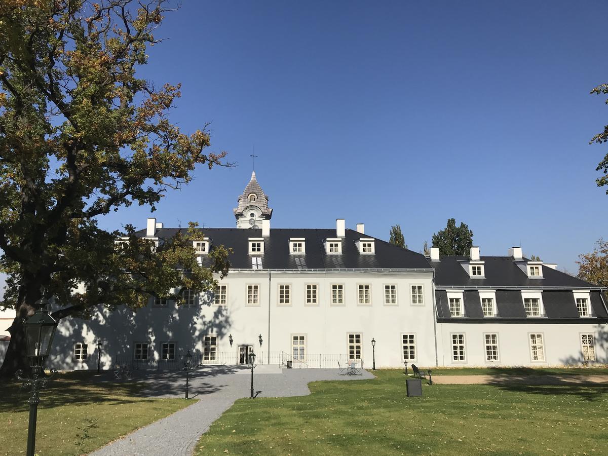 Hotel Panstvi Dlouha Lhota Zewnętrze zdjęcie